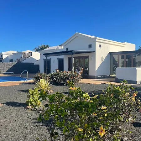 Faro Park Bella Beheizter Pool Holiday home Playa Blanca (Lanzarote)
