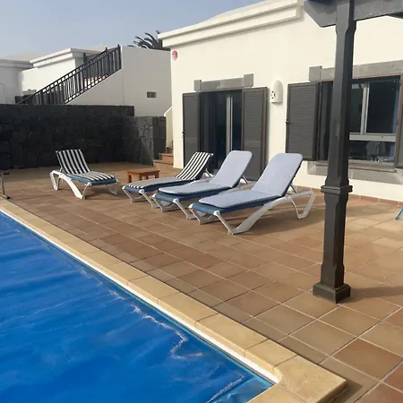Faro Park Bella Beheizter Pool