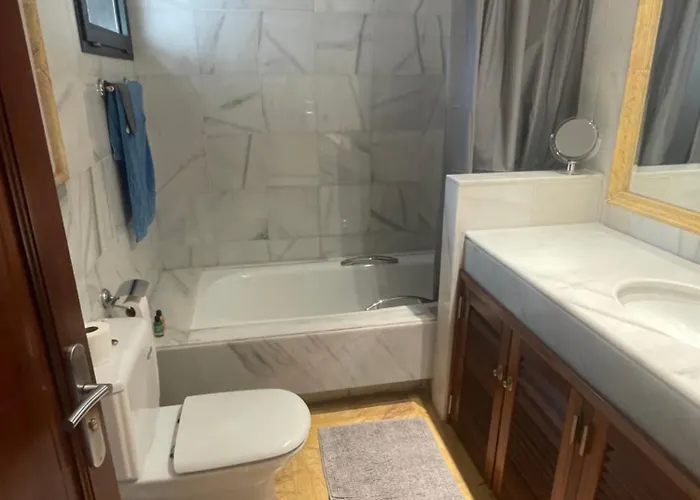 Faro Park Bella Heated Pool بيت للعطل